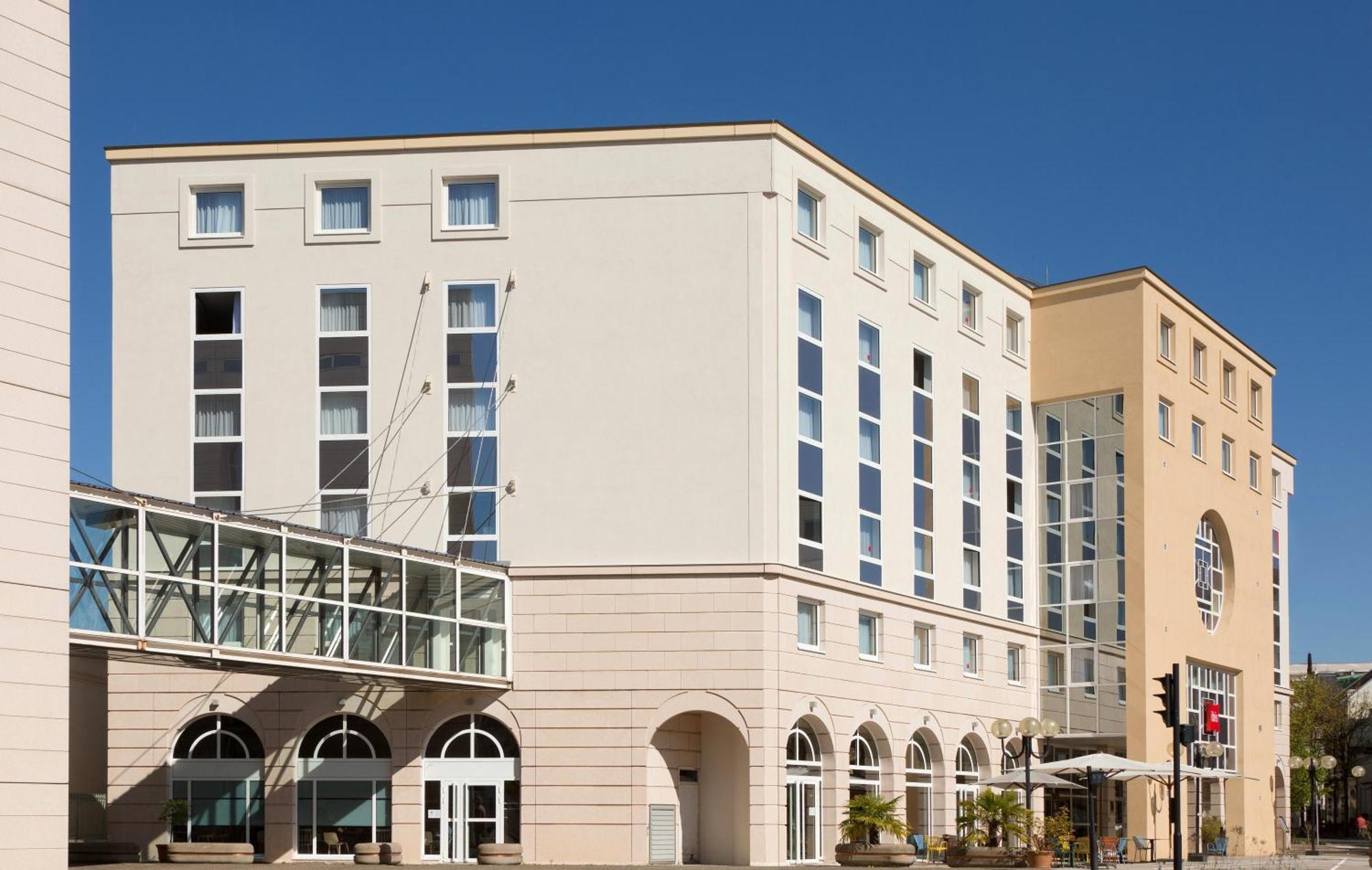 Ibis Hotel
