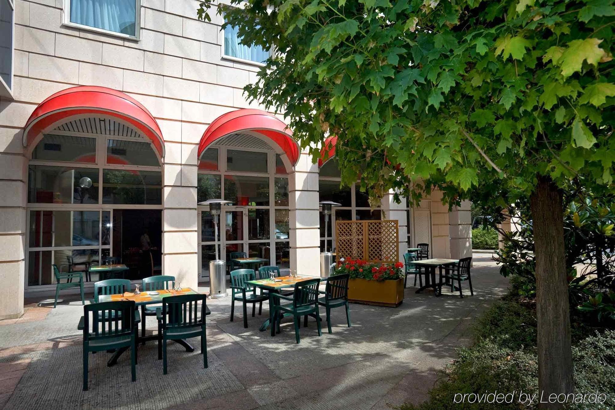 Ibis 3*